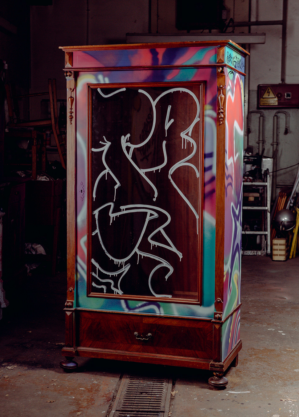 ohpardon-graffiti-furniture-streetart-custom-furniture-04-2019_mg_0571